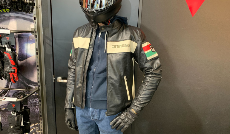 HF D1 LEATHER JACKET｜── ヘリテイジの奥にある“本気のライディング